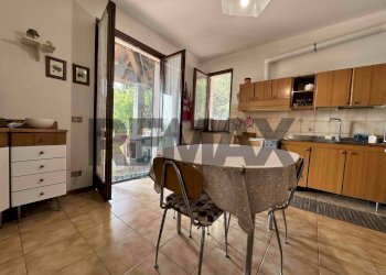 Sala da pranzo - Villa VIA DEI CAPRIANI
 
3, Cantello - foto 9