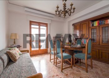 Sala da pranzo - Appartamento Via Principe di Palagonia
 
84, Palermo - foto 12