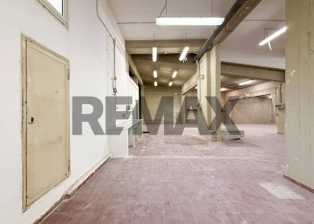 Hall / corridoio - Locale Commerciale Via Andrea Cirrincione
65, Palermo - foto 18