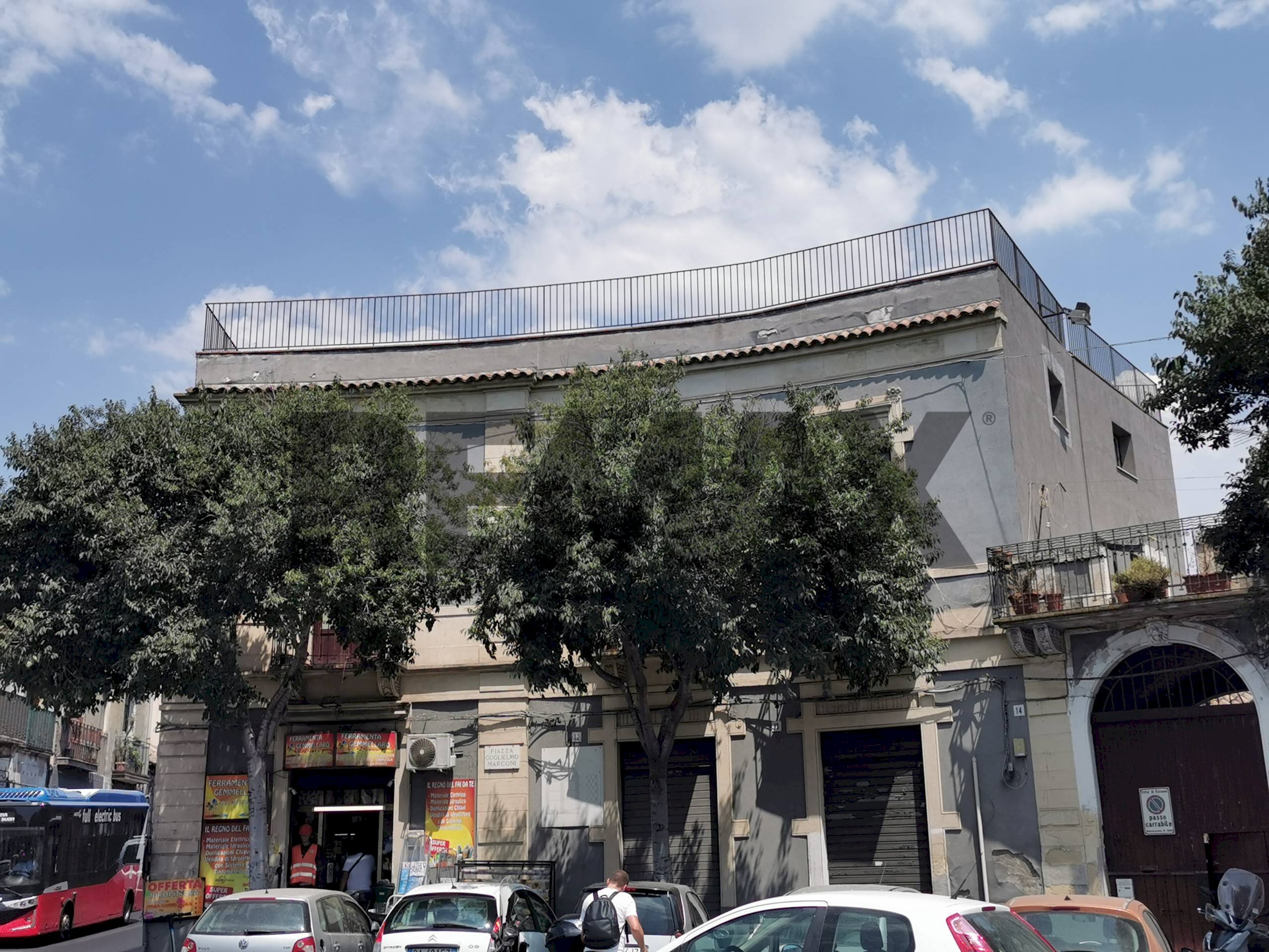 Edificio all\'aperto - Casa indipendente Piazza Guglielmo Marconi
14, Catania - foto 3