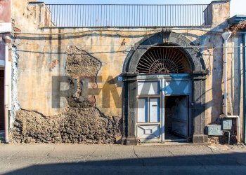 Edificio all\'aperto - Villa Via Calvario
 
43, Mascalucia - foto 3