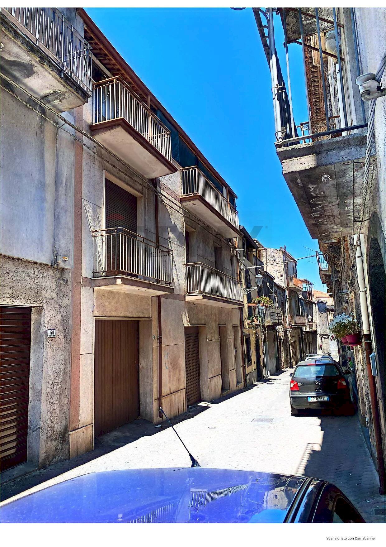 Edificio all\'aperto - Independent house Via Sottotenente Fisauli
 
42/44/46/48, Randazzo - photo 1