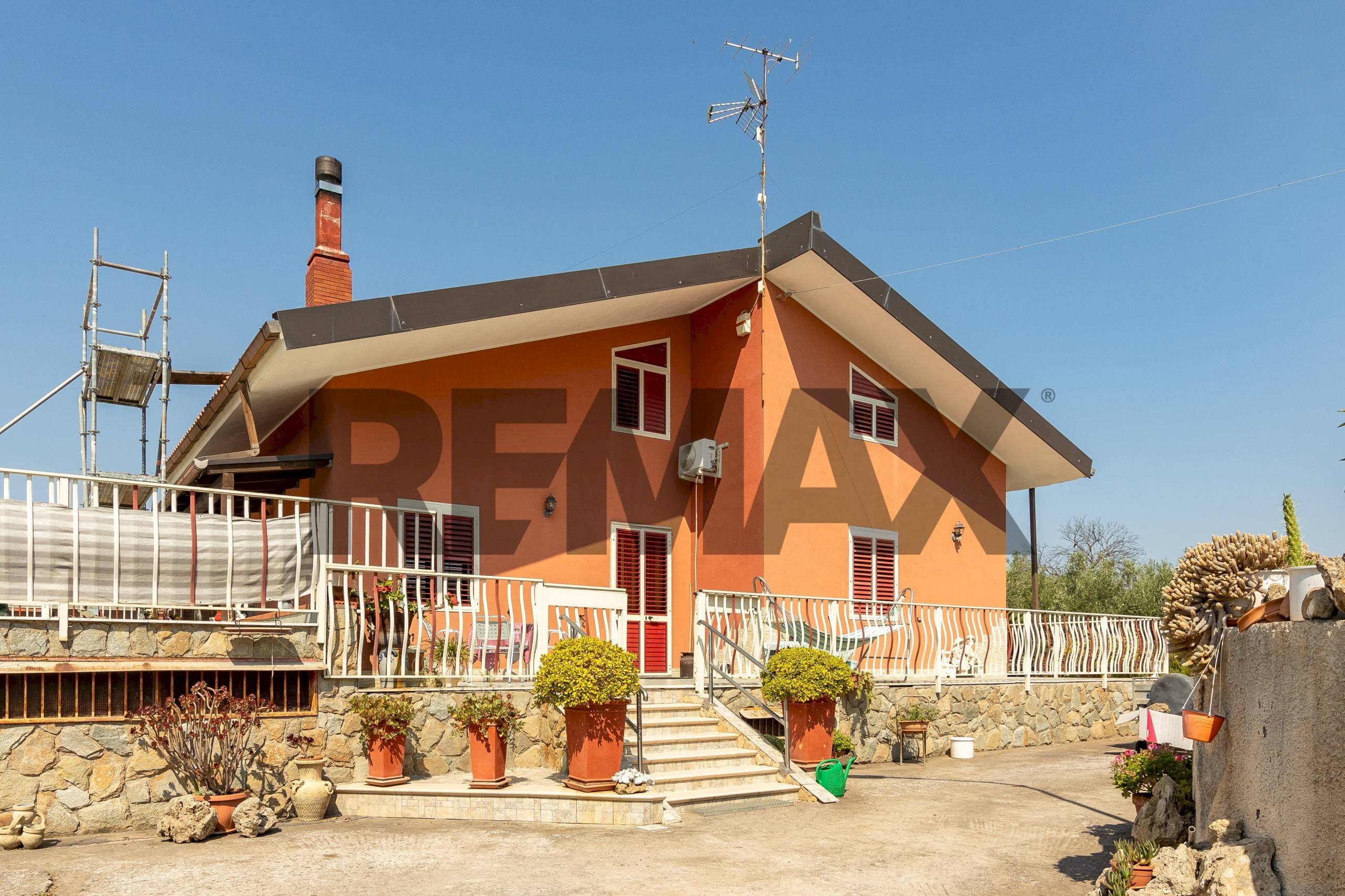 Casa all\'aperto - Casa indipendente Via Giacomo Leopardi
 
1, Melilli - foto 1