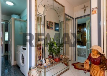 Hall / corridoio - Casa indipendente Via Giacomo Leopardi
 
1, Melilli - foto 13