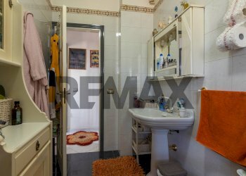 Bagno - Casa indipendente Via Giacomo Leopardi
 
1, Melilli - foto 17