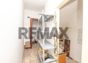 Dispensa di stoccaggio - Casa indipendente Via Acquanuova
 
250, Caltagirone - foto 13