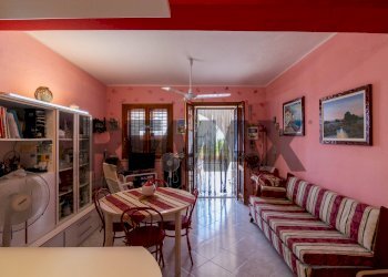 Sala da pranzo - Apartment Via Contrada Sillemi
 
4, Letojanni - photo 17