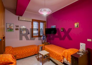 Camera / camera da letto - Apartment Via Contrada Sillemi
 
4, Letojanni - photo 25