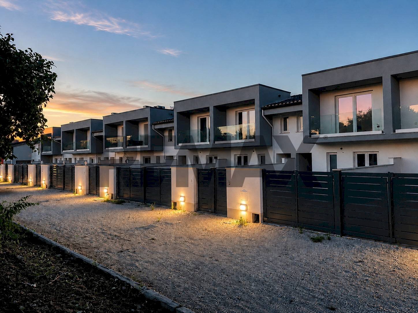 Casa all\'aperto - Villa a Schiera via monte civetta
 
10, Nettuno - foto 1