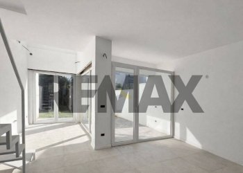 Stanza vuota - Villa a Schiera via monte civetta
 
10, Nettuno - foto 7