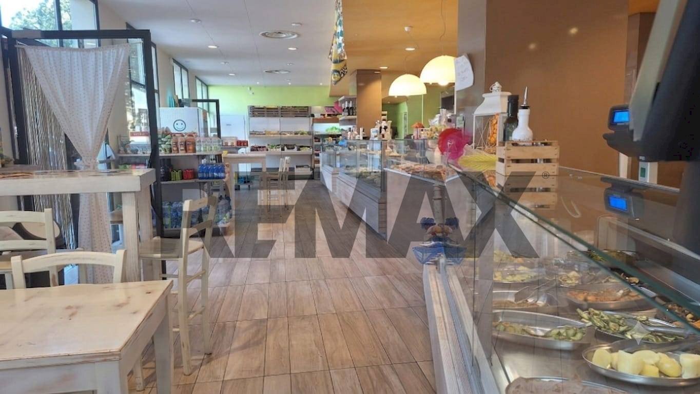 Cucina - Locale Commerciale VIA PIETRO BENVENUTI
 
31, Arezzo - foto 1