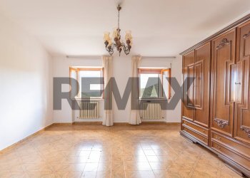 Stanza vuota - Casa semi indipendente Frazione San Giovanni
 
36, Fabriano - foto 8