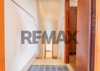 Hall / corridoio - Casa semi indipendente Frazione San Giovanni
 
36, Fabriano - foto 10