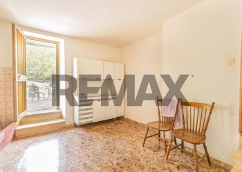 Sala da pranzo - Casa semi indipendente Frazione San Giovanni
 
36, Fabriano - foto 15