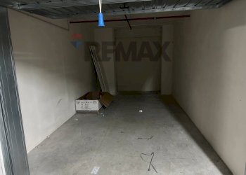 Parcheggio - Three-room apartment Via Placido Samperi
 
1, Messina - photo 23