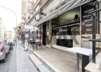 Edificio all\'aperto - Bar Tavola Calda - Fredda via caronda
307, Catania - foto 12