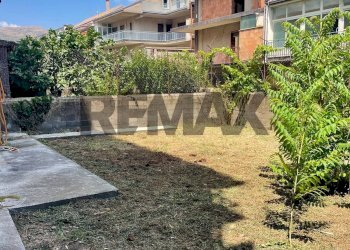 Giardino - Four-room apartment Via Carlo Alberto della chiesa
 
12, Randazzo - photo 6