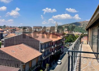 Balcone - Four-room apartment Via Carlo Alberto della chiesa
 
12, Randazzo - photo 32