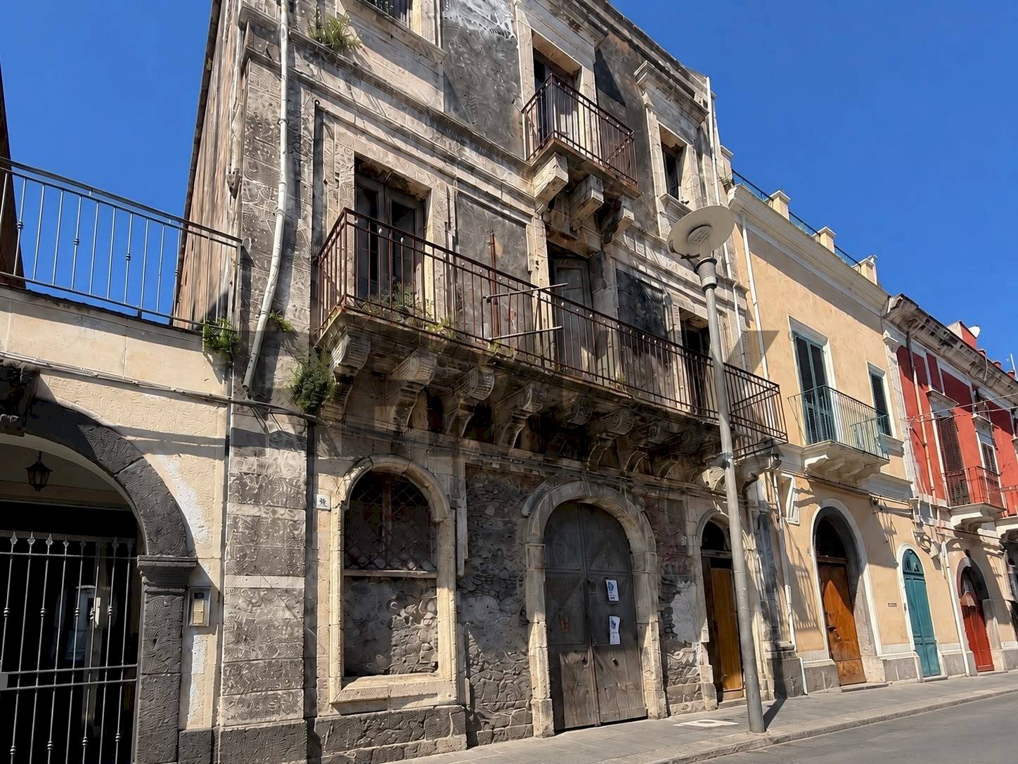 Edificio all\'aperto - Casa indipendente via Cristoforo Colombo
 
87, Riposto - foto 1
