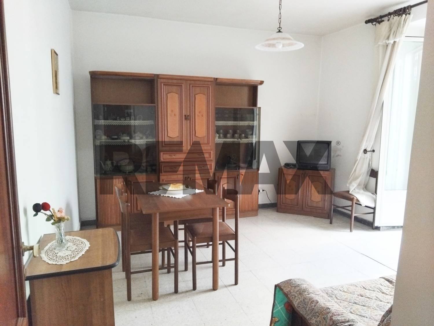 Sala da pranzo - Casa semi indipendente piazza dante
1, San Piero Patti - foto 3