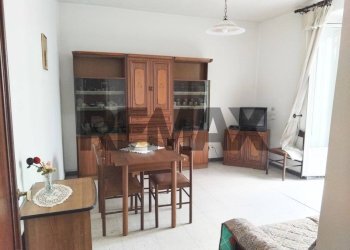 Sala da pranzo - Casa semi indipendente piazza dante
 
1, San Piero Patti - foto 3