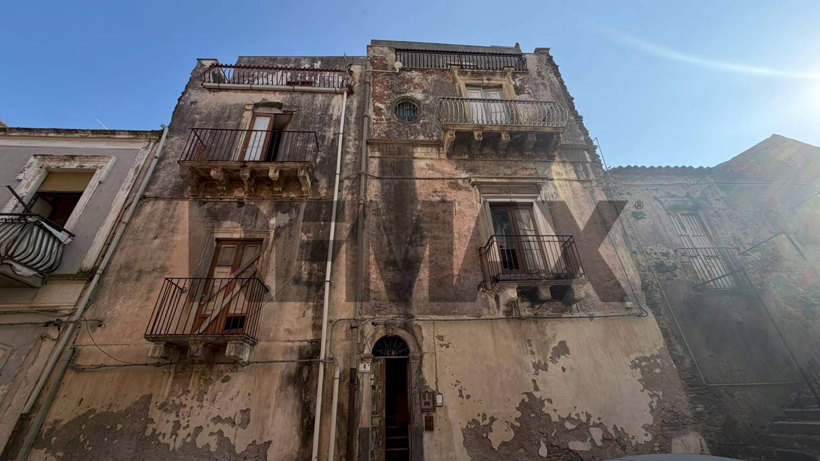 Edificio all\'aperto - Casa indipendente via costantino
 
4, Catania - foto 1