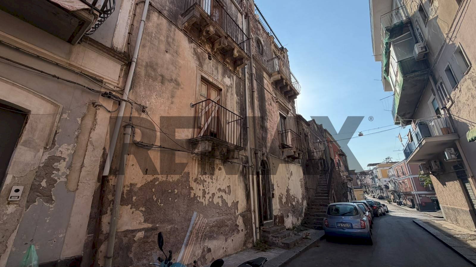 Edificio all\'aperto - Casa indipendente via costantino
4, Catania - foto 2