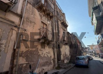 Edificio all\'aperto - Casa indipendente via costantino
 
4, Catania - foto 2