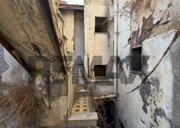 Edificio all\'aperto - Casa indipendente via costantino
 
4, Catania - foto 10