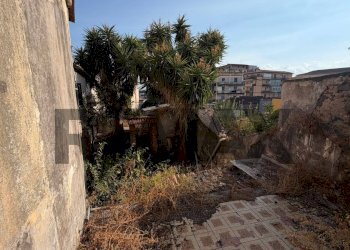Edificio all\'aperto - Casa indipendente via costantino
 
4, Catania - foto 17