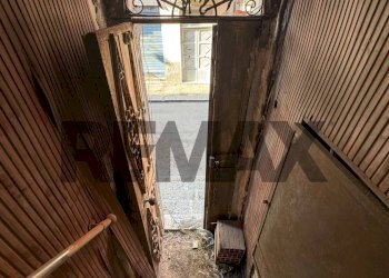 Hall / corridoio - Casa indipendente via costantino
 
4, Catania - foto 28