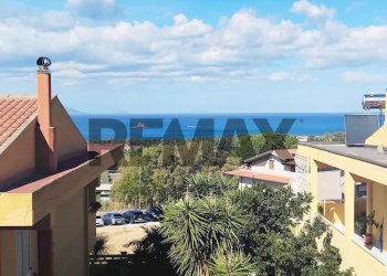 Vista dell\'acqua - Casa semi indipendente via case nuove russo snc
 
snc, Patti - foto 1