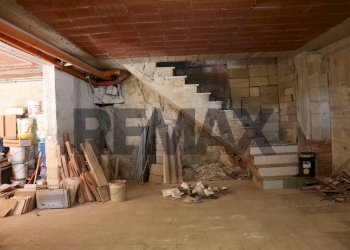 Scale - Rustic Bunker monte bongiovanni
 
snc, Sortino - photo 55