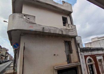 Edificio all\'aperto - Casa indipendente via Magenta
 
218, Canicattini Bagni - foto 6