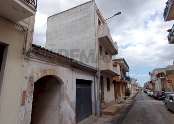 Edificio all\'aperto - Casa indipendente via Magenta
 
218, Canicattini Bagni - foto 9