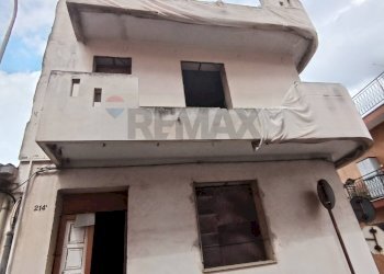 Edificio all\'aperto - Casa indipendente via Magenta
 
218, Canicattini Bagni - foto 12