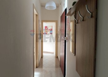 Hall / corridoio - Trilocale via Cuma
 
5, Siracusa - foto 11