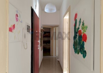 Hall / corridoio - Trilocale via Cuma
 
5, Siracusa - foto 12