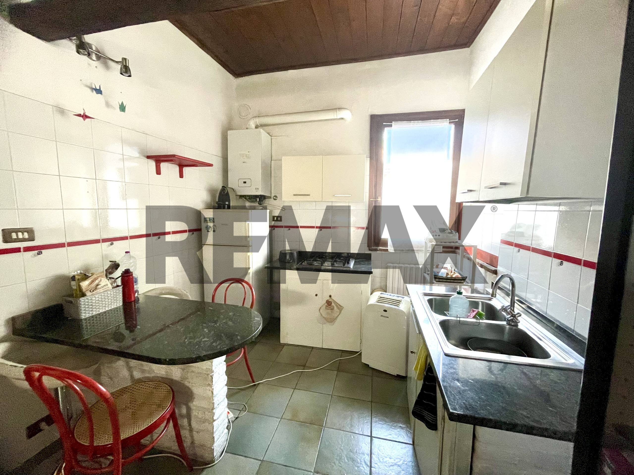 Cucina - Two-room apartment Via Capo Delle Volte
 
16, Ferrara - photo 2