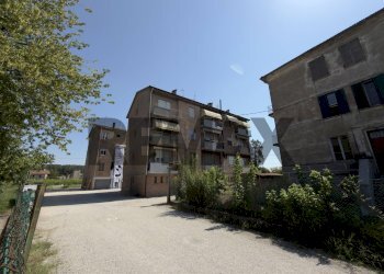 Edificio all\'aperto - Four-room apartment Via Antenore Soffritti
 
9, Ferrara - photo 1