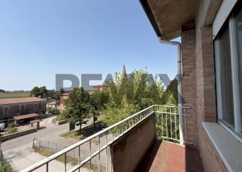 Balcone - Four-room apartment Via Antenore Soffritti
 
9, Ferrara - photo 7