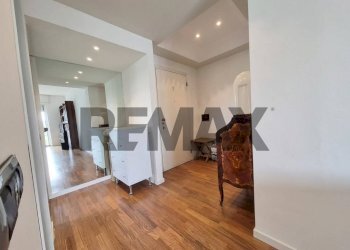 Hall / corridoio - Two-room apartment via san francesco
 
16, Saronno - photo 11