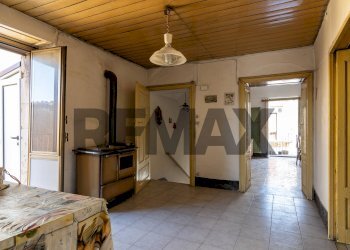 Cucina - Casa indipendente Via Monastero
 
24, Ferla - foto 26