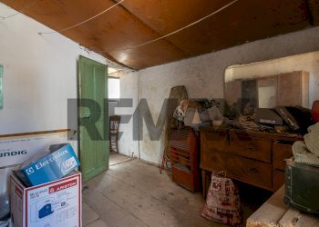 Dispensa di stoccaggio - Casa indipendente Via Monastero
 
24, Ferla - foto 34