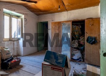 Dispensa di stoccaggio - Casa indipendente Via Monastero
 
24, Ferla - foto 35