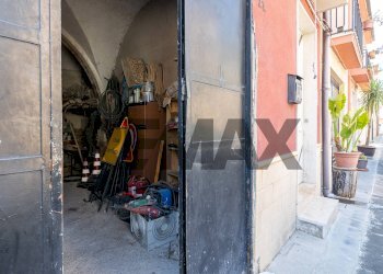 Edificio all\'aperto - Casa indipendente Via Monastero
 
24, Ferla - foto 42