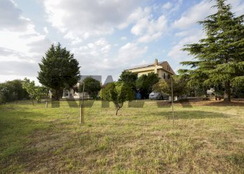 Giardino - Villa Via Nazioni Unite
 
190, Crotone - foto 21