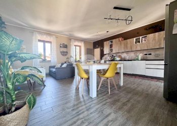 Four-room apartment Via volturno, Orbassano - photo 2