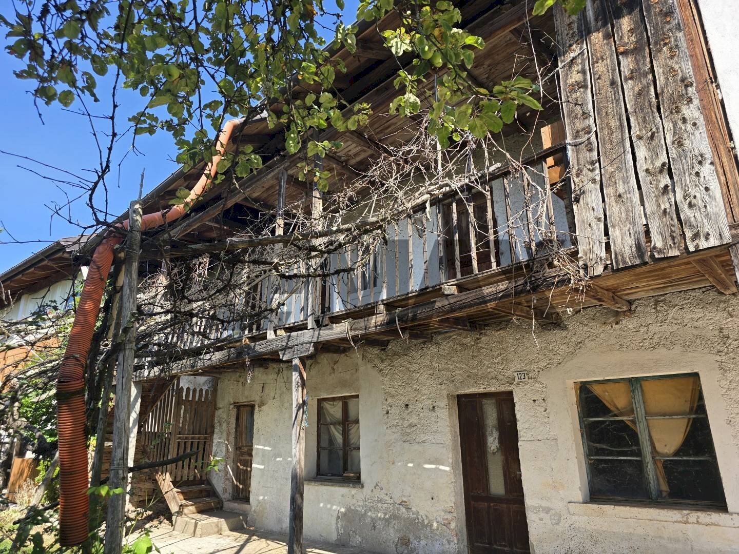 Edificio all\'aperto - Rustico Via Pezzé
 
123, Lamon - foto 1