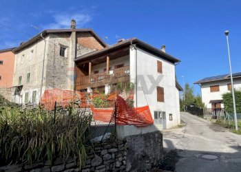 Edificio all\'aperto - Semi-detached house Via Antole
 
15, Belluno - photo 2